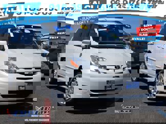 Used 2009 Toyota Sienna XLE image 1