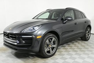 Certified 2023 Porsche Macan Turbo image 1