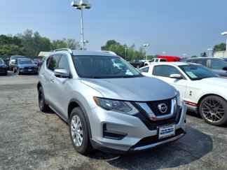 Used 2017 Nissan Rogue S w/ S Appearance Package image 1