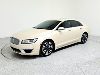 Used 2018 Lincoln MKZ Reserve image 1