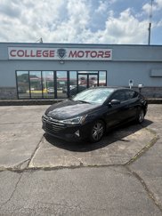 Used 2020 Hyundai Elantra SEL image 1
