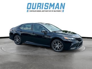 Used 2023 Toyota Camry SE image 1