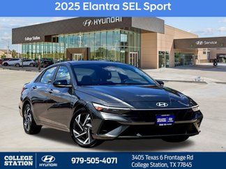 Used 2025 Hyundai Elantra Sport video 1