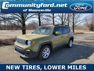 Used 2015 Jeep Renegade Latitude image 1