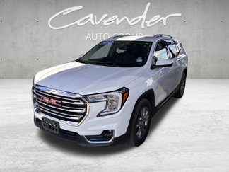 Used 2024 GMC Terrain SLT image 1