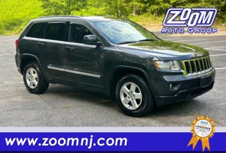 Used 2011 Jeep Grand Cherokee Laredo image 1