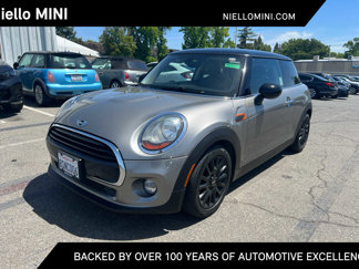 Used 2017 MINI Cooper 2-Door Hardtop image 1