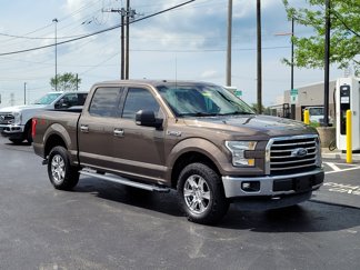 Used 2015 Ford F150 XLT w/ Equipment Group 302A Luxury image 1