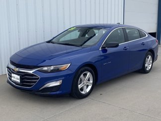 Used 2023 Chevrolet Malibu LS image 1