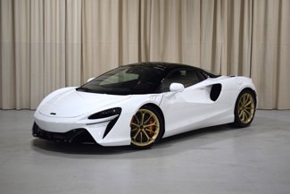 New 2025 McLaren Artura Spider image 1