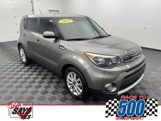 Used 2019 Kia Soul + image 1