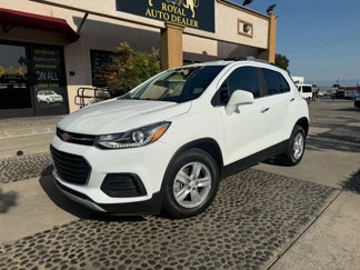 Used 2017 Chevrolet Trax LT w/ LT Convenience Package image 1