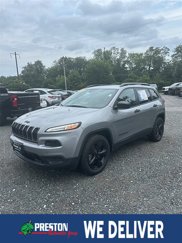 Used 2016 Jeep Cherokee Sport image 1