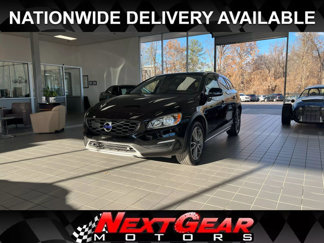 Used 2017 Volvo V60 T5 Cross Country w/ Climate Package image 1