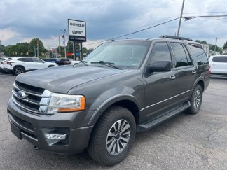 Used 2016 Ford Expedition XLT image 1