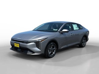 New 2025 Kia K4 LXS image 1