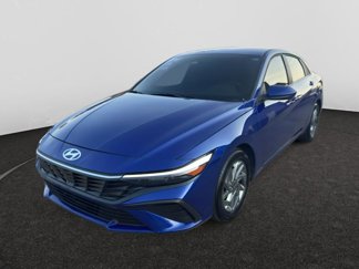 Used 2024 Hyundai Elantra SEL image 1
