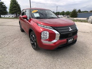 Used 2022 Mitsubishi Outlander ES image 1