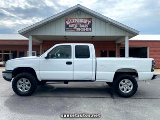 Used 2004 Chevrolet Silverado 1500 LS w/ Light Duty Power Package image 1