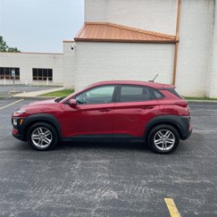 Used 2021 Hyundai Kona SE image 1