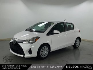Used 2015 Toyota Yaris L image 1