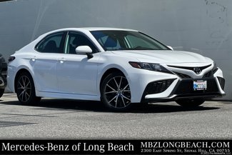 Used 2024 Toyota Camry SE image 1