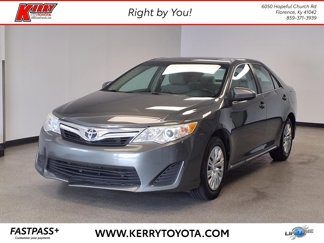 Used 2013 Toyota Camry LE image 1
