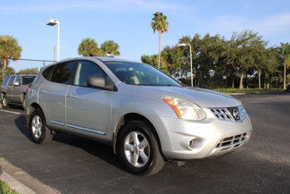 Used 2013 Nissan Rogue S w/ Special Edition Pkg image 1