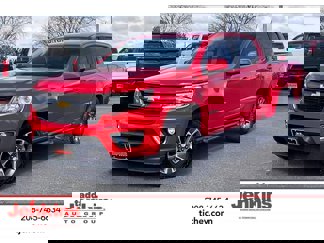 Used 2017 Chevrolet Colorado Z71 image 1