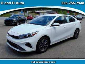 Used 2024 Kia Forte LXS image 1