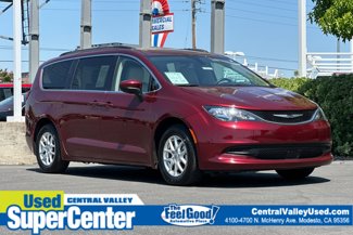 Used 2021 Chrysler Voyager Lxi image 1