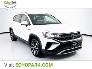Used 2024 Volkswagen Taos SE image 1