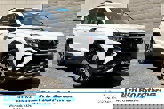 Certified 2024 Volkswagen Taos S image 1