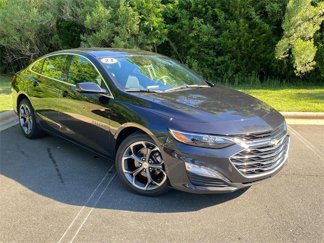 Used 2023 Chevrolet Malibu LT image 1
