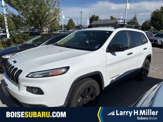 Used 2017 Jeep Cherokee Altitude image 1