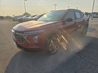 Used 2025 Chevrolet Trax RS image 1