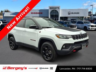 Used 2024 Jeep Compass Trailhawk image 1