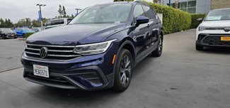 Certified 2022 Volkswagen Tiguan SE image 1