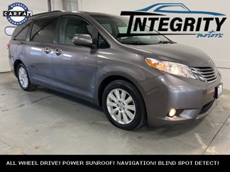 Used 2017 Toyota Sienna XLE image 1