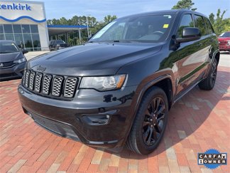 Used 2020 Jeep Grand Cherokee Altitude image 1