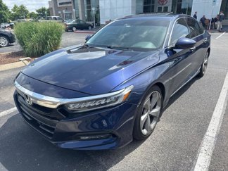 Used 2018 Honda Accord Touring image 1
