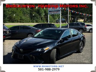 Used 2020 Toyota Camry SE image 1