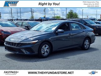 New 2025 Hyundai Elantra SE image 1