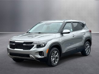 Used 2024 Kia Seltos LX image 1