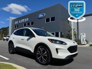 Used 2021 Ford Escape SE w/ SE Sport Appearance Package image 1
