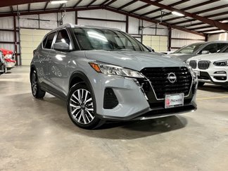 Used 2024 Nissan Kicks SV image 1