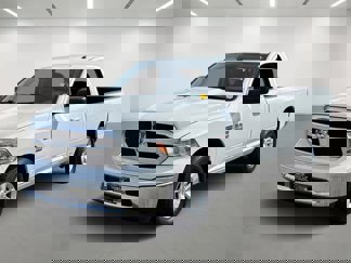 Used 2019 RAM 1500 Classic SLT image 1