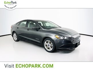 Used 2018 Ford Fusion SE image 1