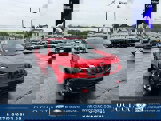 Used 2019 Jeep Cherokee Trailhawk image 1