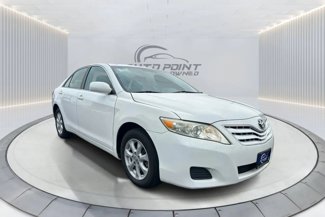 Used 2011 Toyota Camry LE image 1
